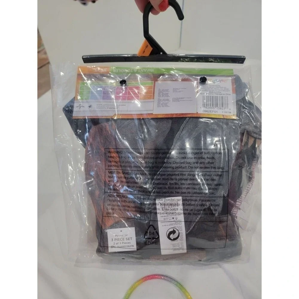 3T 4T Disguise Jurassic World Pyroraptor Exclusive Classic Boy Halloween Costume - Picture 8 of 9